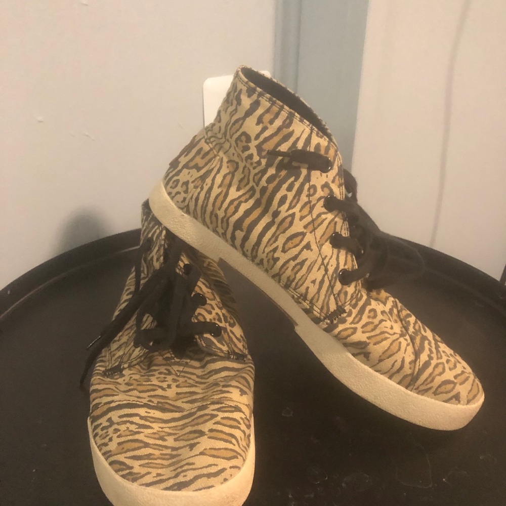 Toms high tops